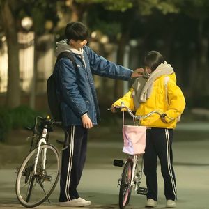 和式便所内のOL盗撮
